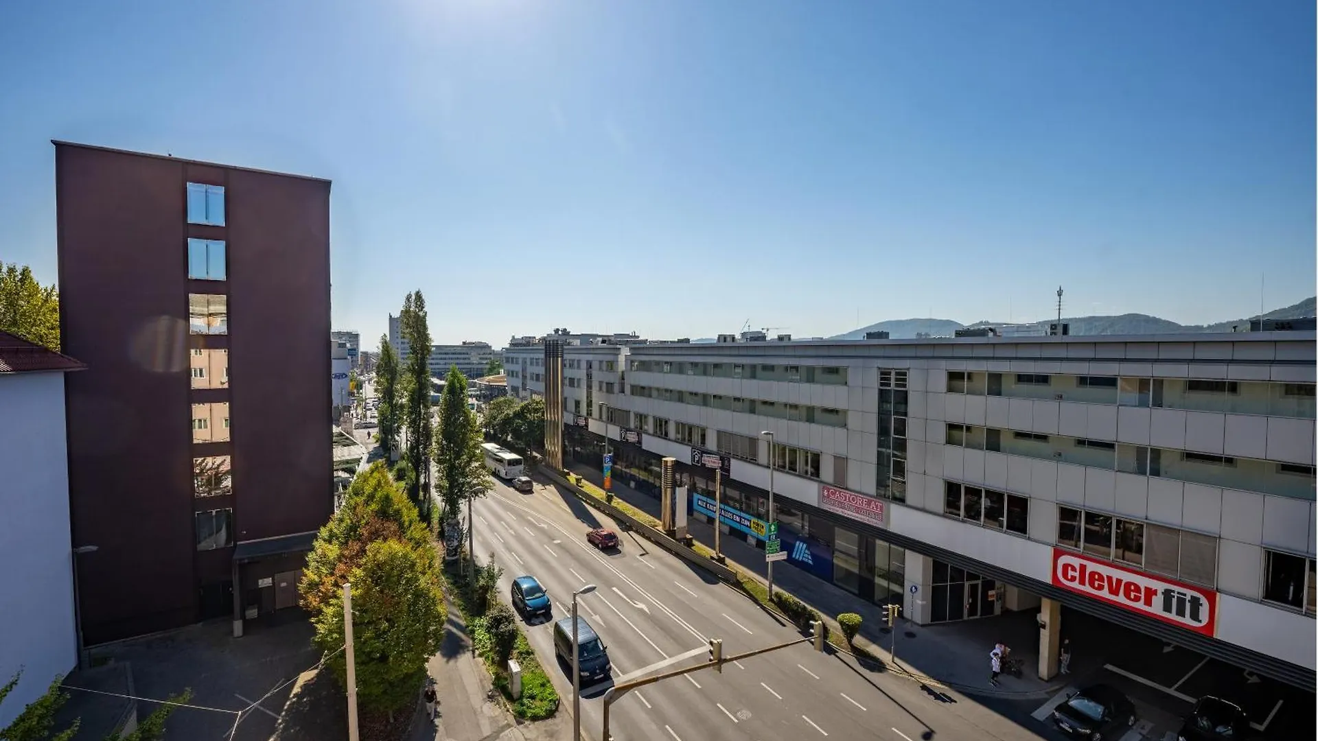 Tamliving Center Luxury 4 Rooms Smart Tv Kitchen Great View Graz